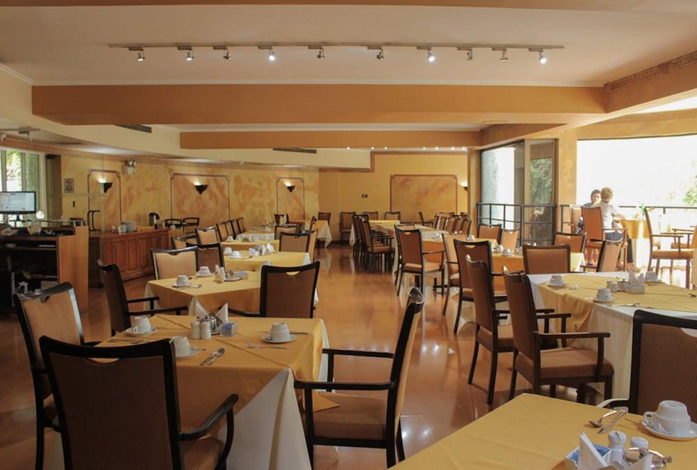 Hotel Leonardo Da Vinci Santiago Exterior photo